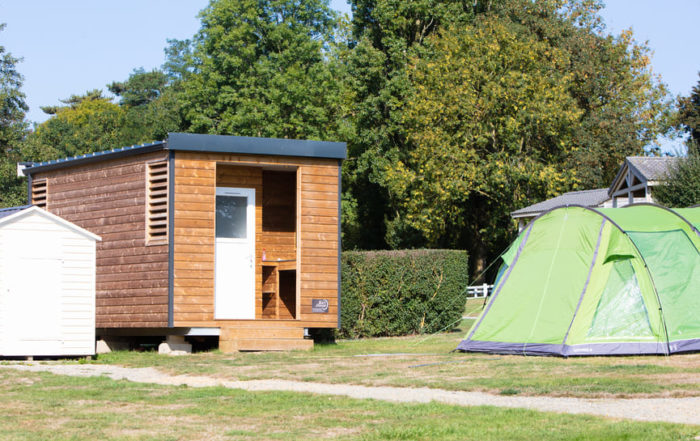 camping 5 étoiles avec emplacement de camping avec sanitaires privatifs